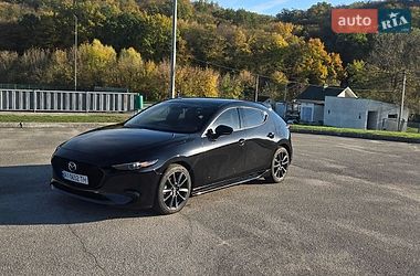 Хэтчбек Mazda 3 2023 в Обухове