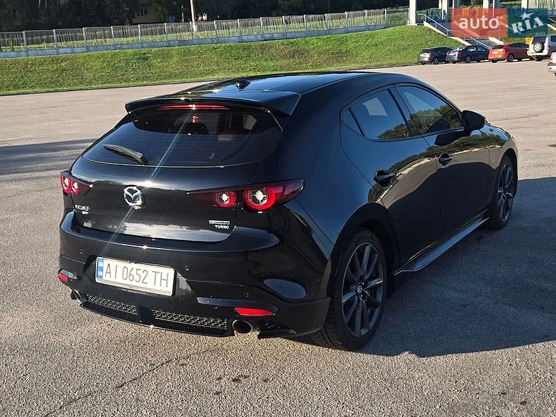 Хэтчбек Mazda 3 2023 в Обухове