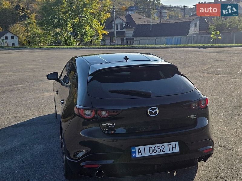 Хэтчбек Mazda 3 2023 в Обухове