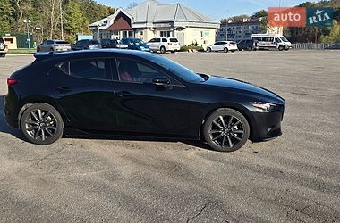Хэтчбек Mazda 3 2023 в Обухове