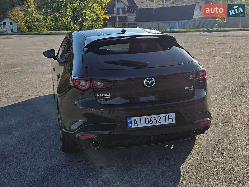 Хэтчбек Mazda 3 2023 в Обухове