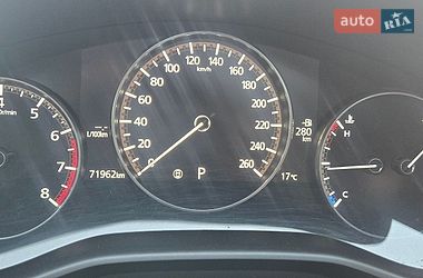 Хэтчбек Mazda 3 2023 в Обухове