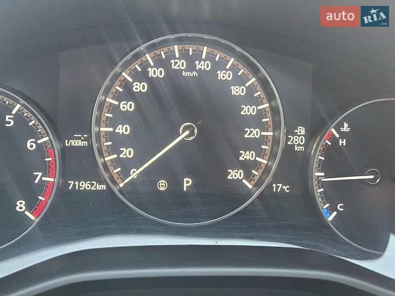 Хэтчбек Mazda 3 2023 в Обухове