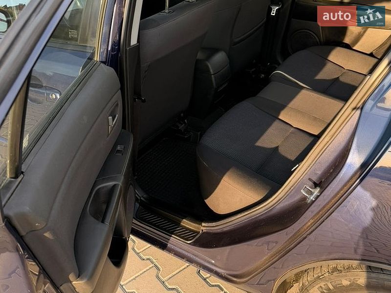 Седан Mazda 3 2005 в Чернівцях