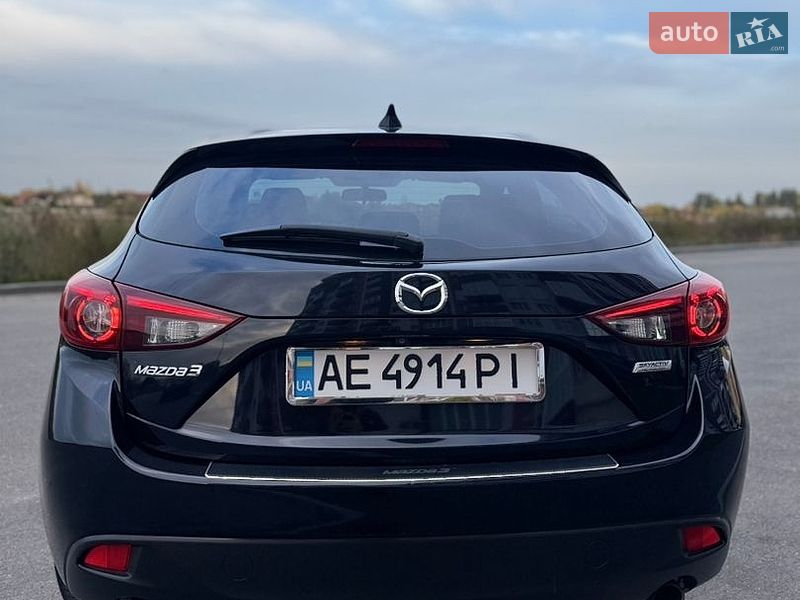 Хетчбек Mazda 3 2014 в Дніпрі