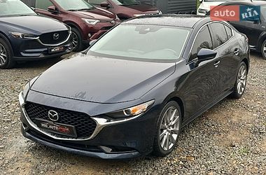 Седан Mazda 3 2019 в Ивано-Франковске