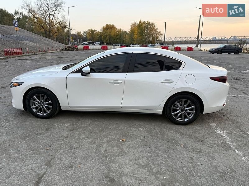 Седан Mazda 3 2023 в Києві