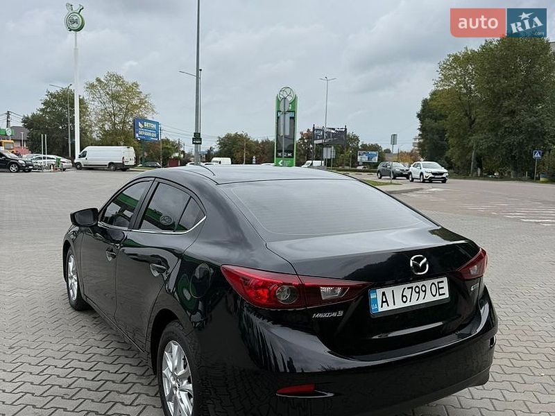 Седан Mazda 3 2017 в Києві