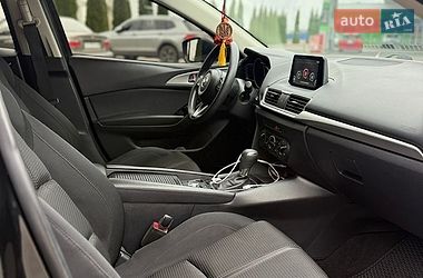 Седан Mazda 3 2017 в Києві