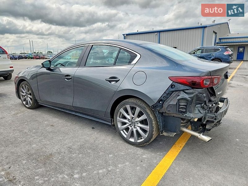 Седан Mazda 3 2022 в Киеве