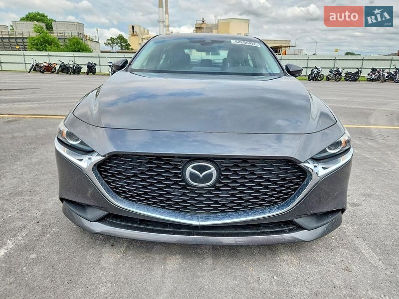 Седан Mazda 3 2022 в Киеве