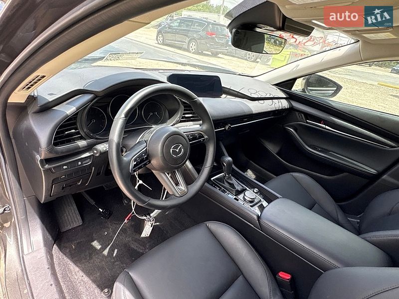 Седан Mazda 3 2025 в Полтаві