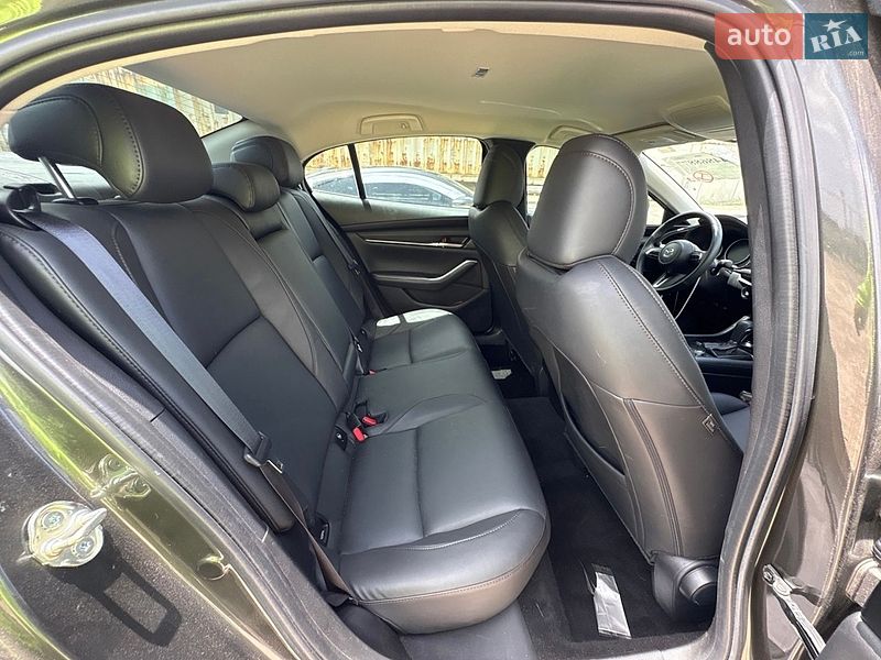 Седан Mazda 3 2025 в Полтаві