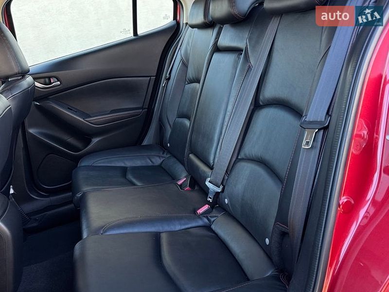 Седан Mazda 3 2014 в Стрые