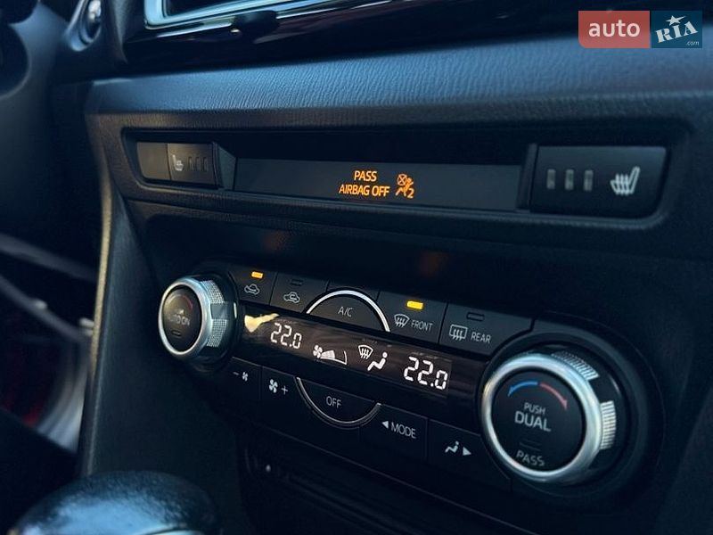 Седан Mazda 3 2014 в Стрые