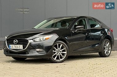 Седан Mazda 3 2018 в Киеве