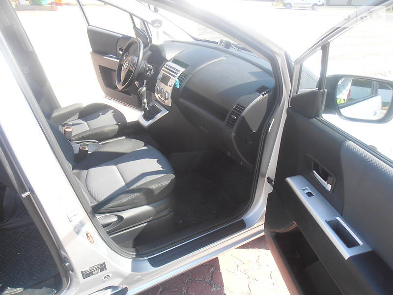 Мінівен Mazda 5 2006 в Снятині