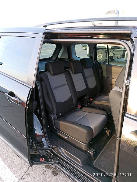 Мінівен Mazda 5 2007 в Львові