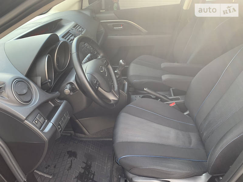 Універсал Mazda 5 2012 в Дніпрі