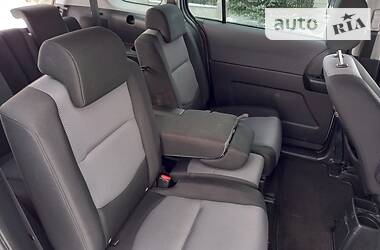 Минивэн Mazda 5 2006 в 