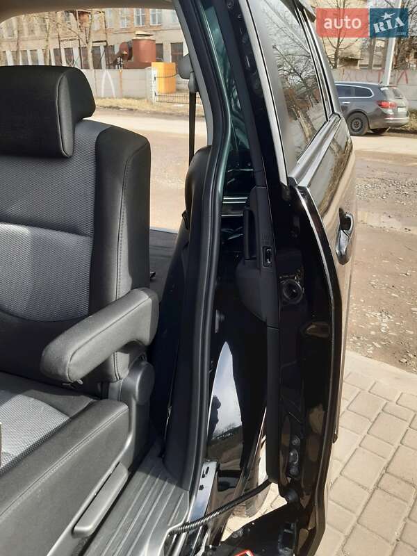 Минивэн Mazda 5 2007 в Ивано-Франковске
