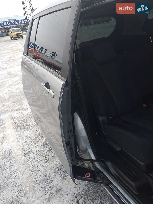 Минивэн Mazda 5 2012 в Ужгороде