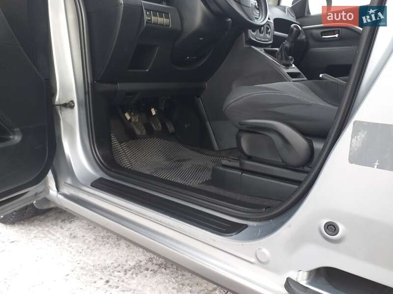 Минивэн Mazda 5 2012 в Ужгороде