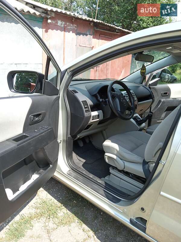 Мінівен Mazda 5 2006 в Лозовій