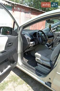 Минивэн Mazda 5 2006 в 