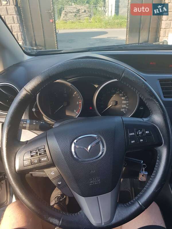 Мінівен Mazda 5 2010 в Рівному