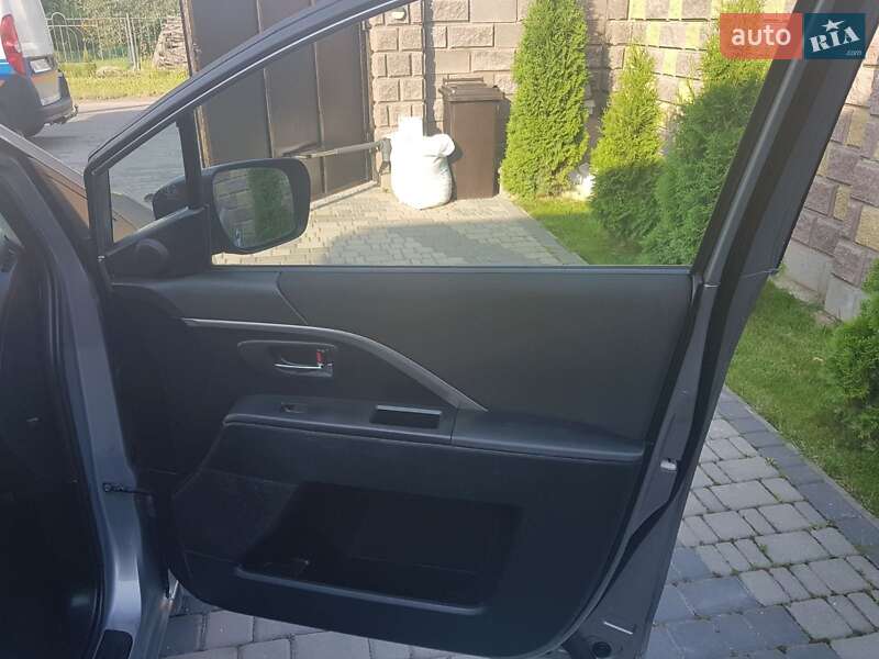 Мінівен Mazda 5 2010 в Рівному