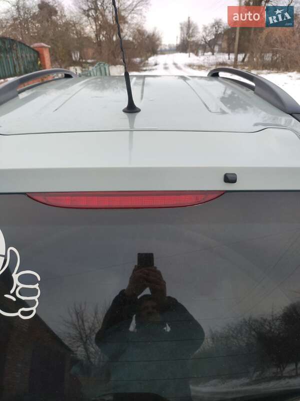 Минивэн Mazda 5 2006 в Житомире