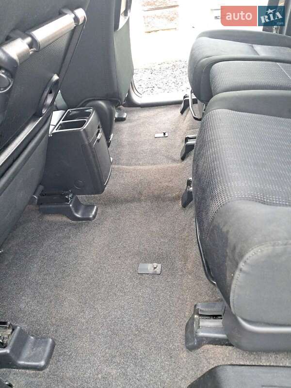 Минивэн Mazda 5 2010 в Луцке