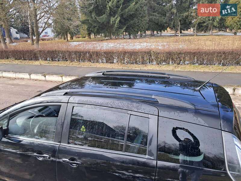 Минивэн Mazda 5 2010 в Луцке