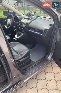 Минивэн Mazda 5 2010 в Тячеве