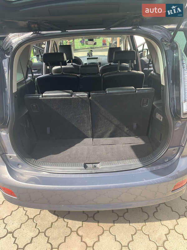 Минивэн Mazda 5 2010 в Тячеве