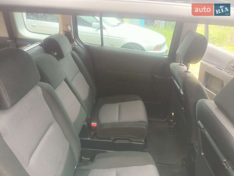 Минивэн Mazda 5 2006 в Львове