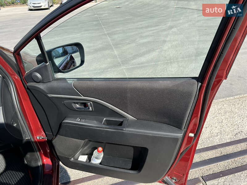 Минивэн Mazda 5 2011 в Днепре