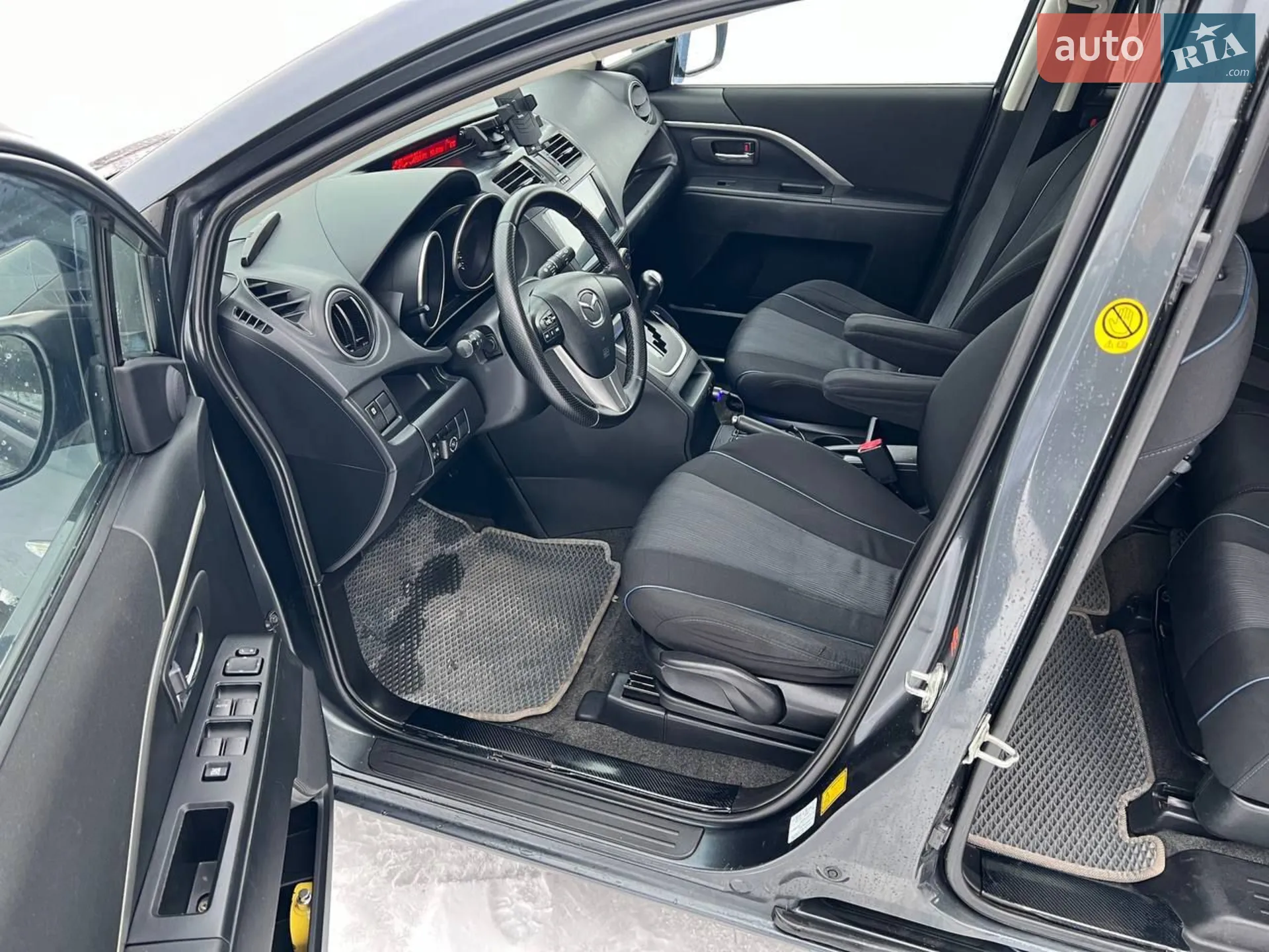 2010 Mazda 5 - мініатюра 7