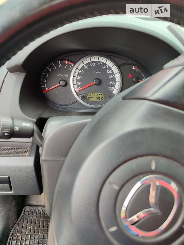 Минивэн Mazda 5 2006 в Каменке-Бугской фото 12 Минивэн Mazda 5 2006 в Каменке-Бугской