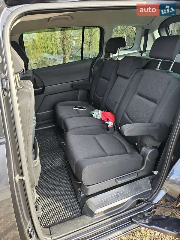 Минивэн Mazda 5 2005 в Киеве