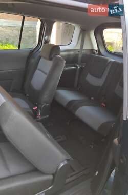 Минивэн Mazda 5 2005 в Ивано-Франковске