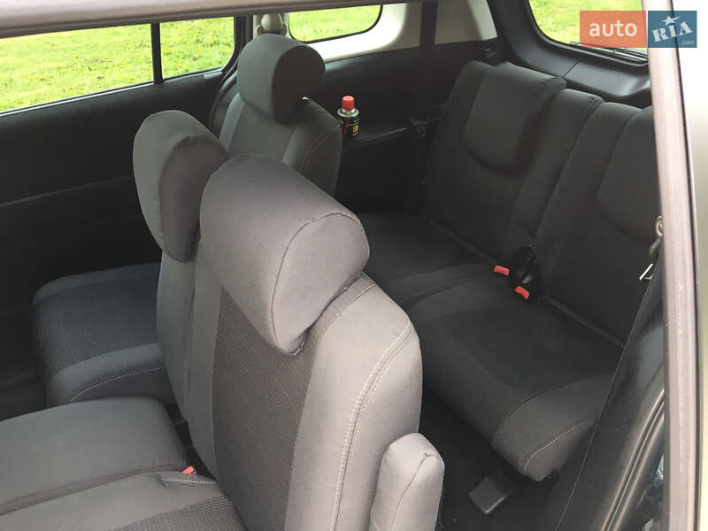 Минивэн Mazda 5 2008 в Гусятине
