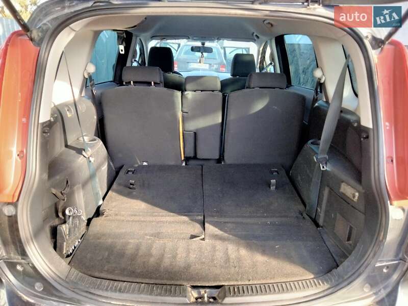 Мінівен Mazda 5 2005 в Львові