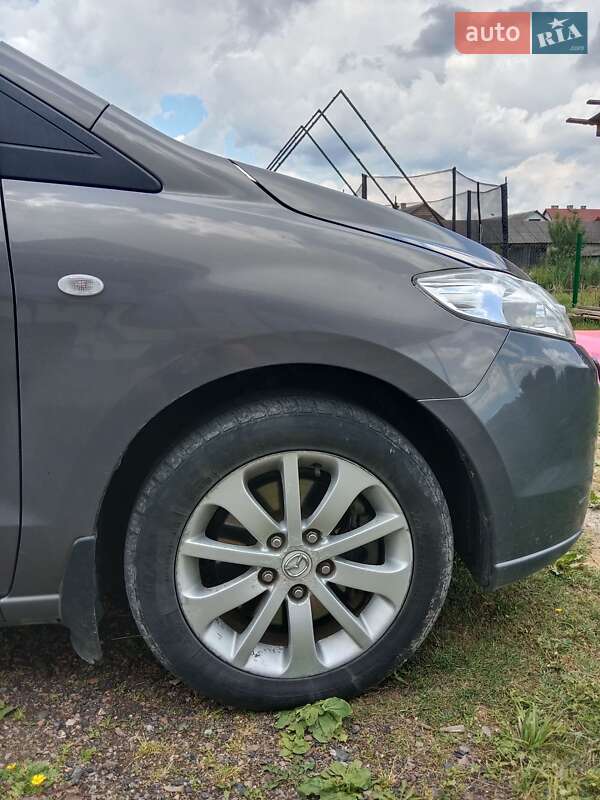 Мінівен Mazda 5 2007 в Рава-Руській