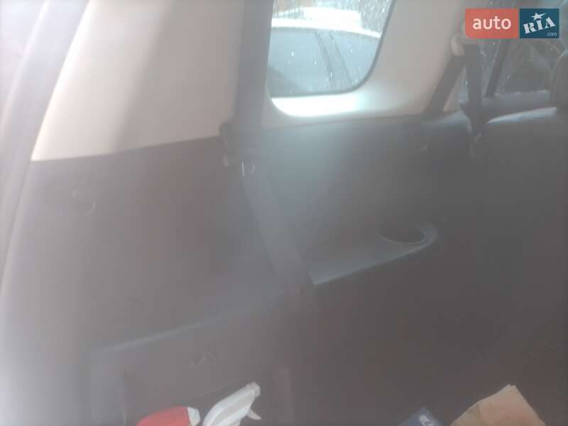 Mazda 5 2010