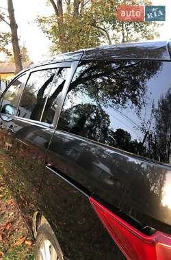Минивэн Mazda 5 2010 в 