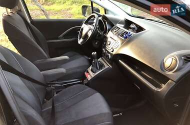 Минивэн Mazda 5 2010 в 