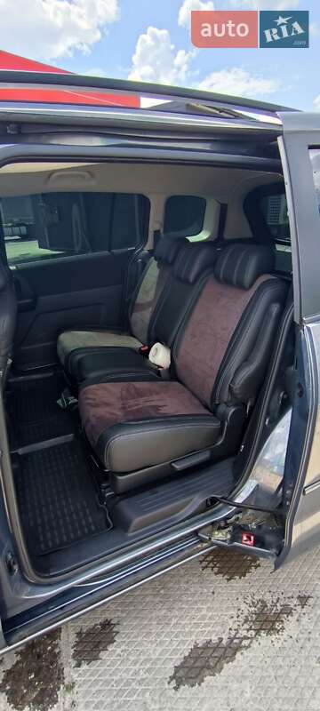 Мінівен Mazda 5 2009 в Стрию