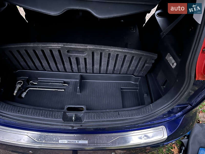 Минивэн Mazda 5 2006 в Николаеве